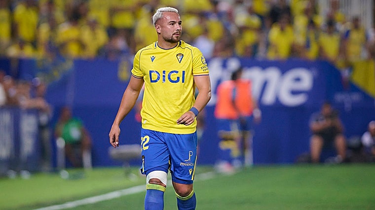 Javi Ontiveros jugó con un vendaje en Butarque ante el Leganés.