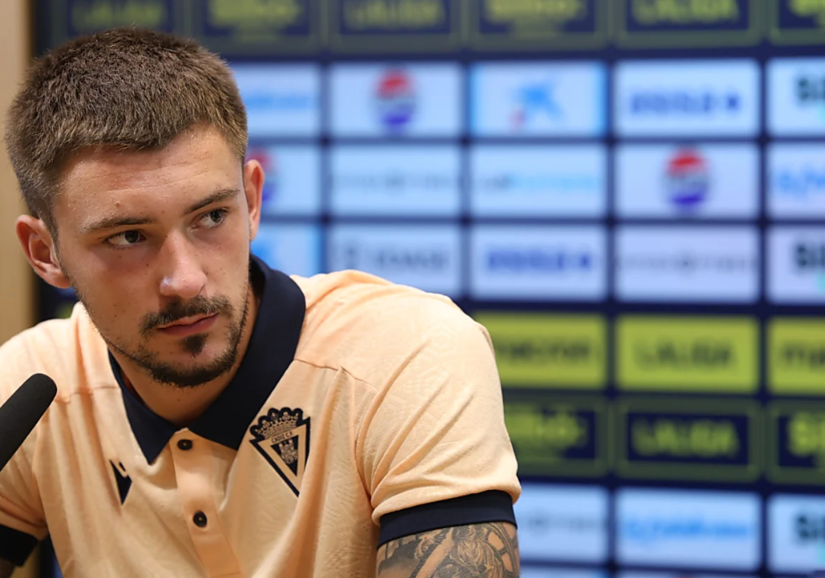 Bojan Kovacevic, en su presentación como jugador del Cádiz CF