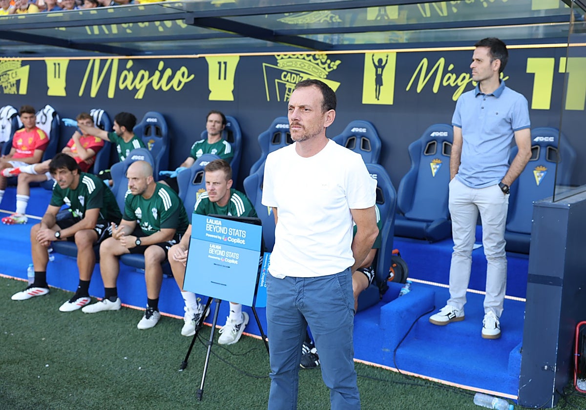 Alberto González, en el banquillo de Carranza