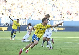 Tabatadze acalla el discutido runrún