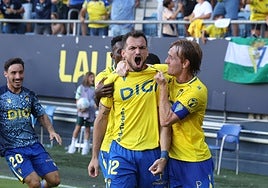 Héctor Fidalgo: «El Cádiz CF es el equipo perfecto para que Iuri Tabatadze explote»