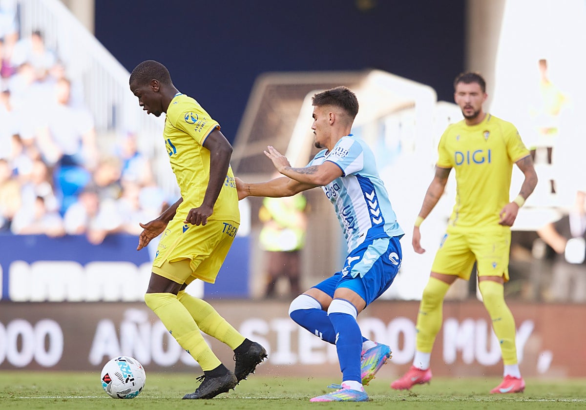 El Cádiz busca ganar en Málaga