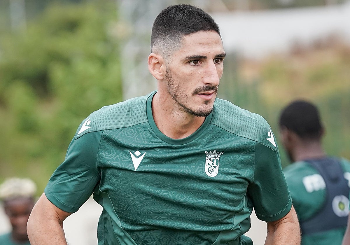 Yann Bodiger, centrocampista del Ceuta que militó en el Cádiz CF.