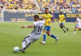 El oficio da un punto al Cádiz CF (0-0)