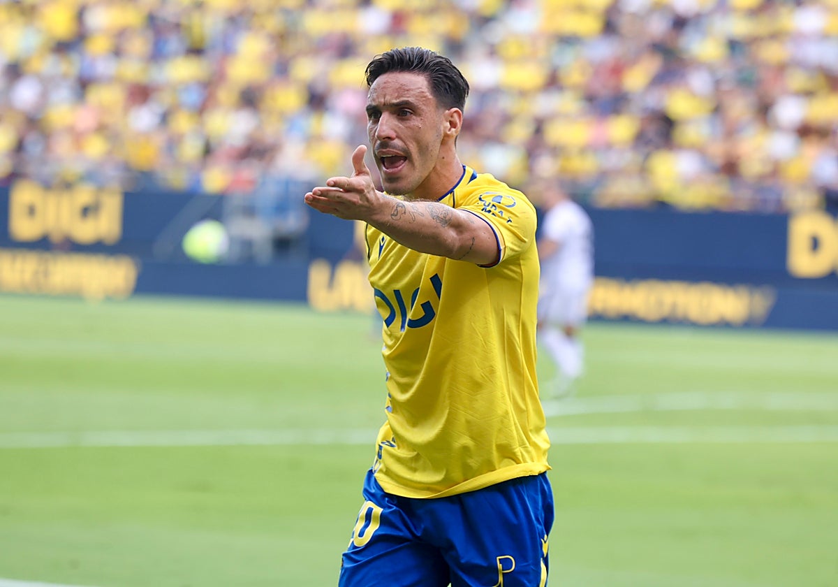 Iza es uno de los veteranos del Cádiz CF.