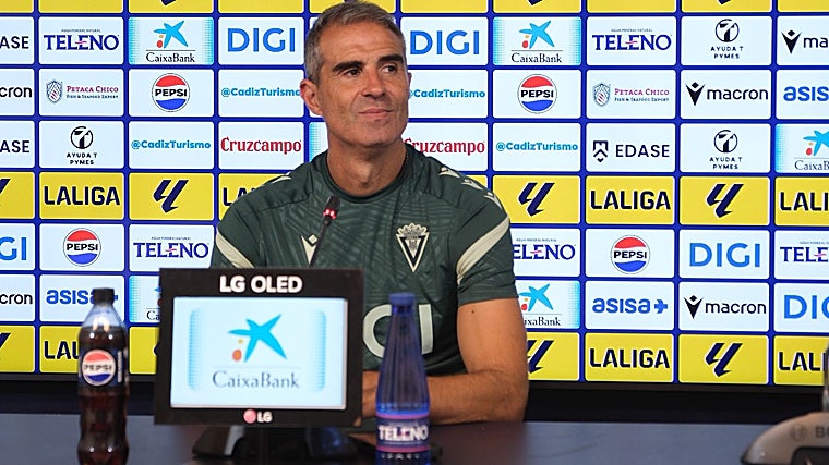 Gaizka Garitano, este viernes en la sala de prensa de El Rosal.