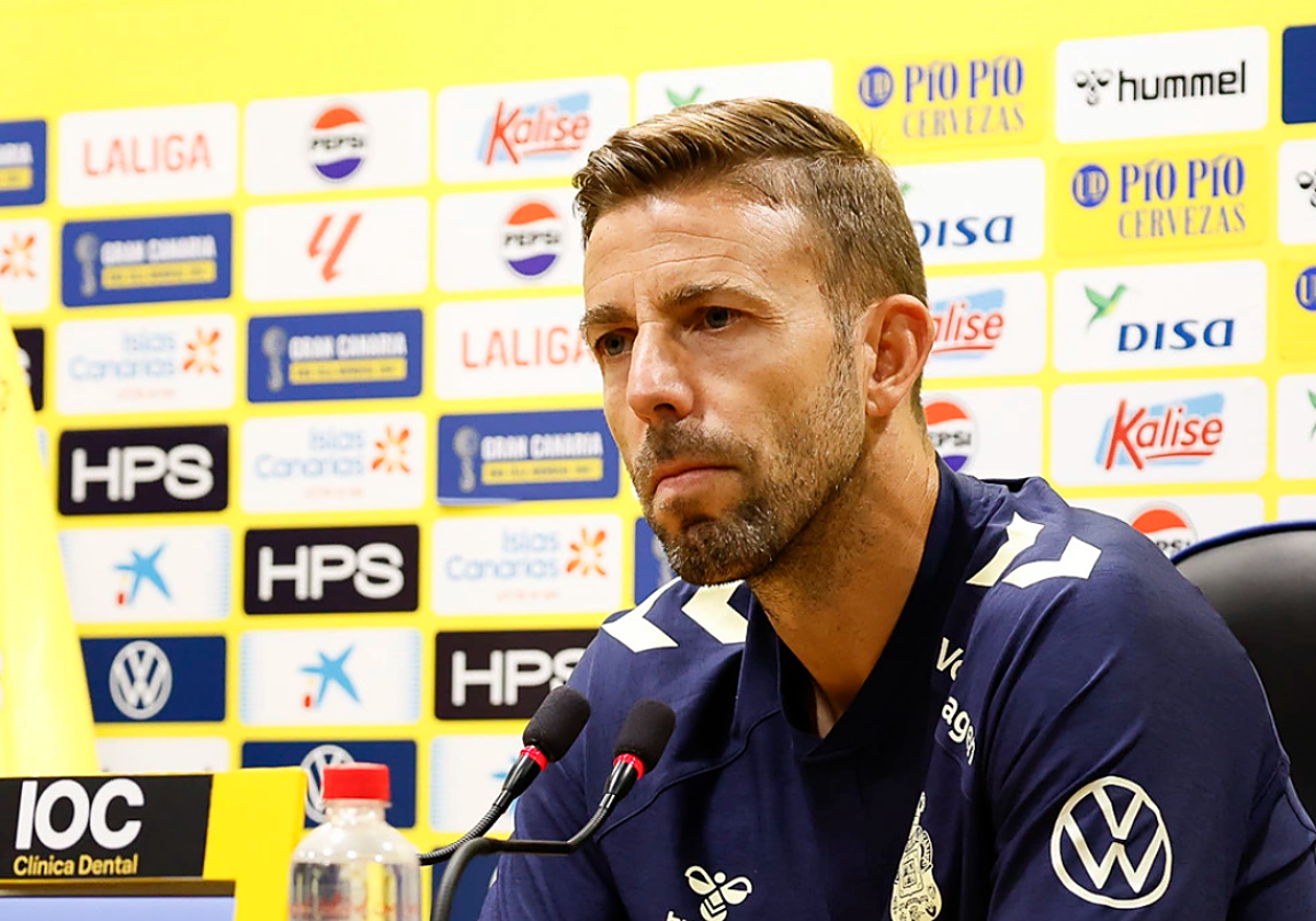 Luis García, en rueda de prensa