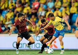 Barcia y el balón parado tumban a un rocoso Cádiz CF (1-0)