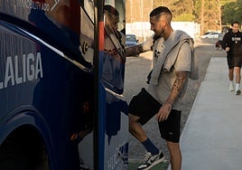 El largo viaje del Huesca para jugar ante el Cádiz CF