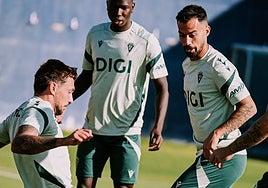 Las alineaciones oficiales del Cádiz -Burgos de LA LIGA Hypermotion