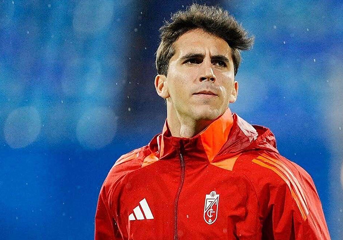 Manu Lama, central del Granada.