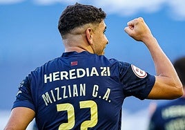 El UCAM gana 2-0 al Estepona y llega pletórico a su cita copera ante el Cádiz CF