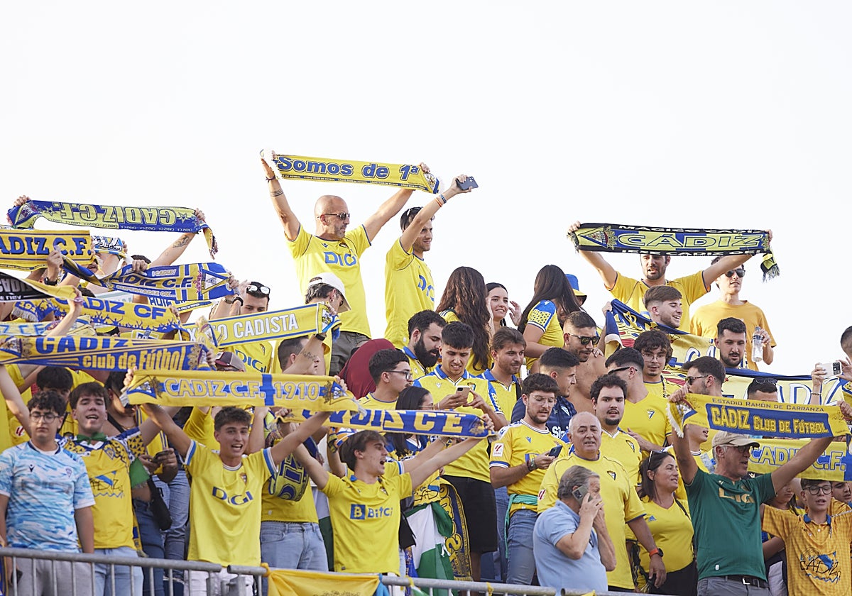El Cádiz CF también estará arropado en Murcia.