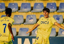 Juan Díaz se estrena en el Cádiz CF: el debut soñado de un defensa con madera de líder