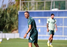 Gaizka asume el problema a balón parado: «No tenemos buenos cabeceadores»