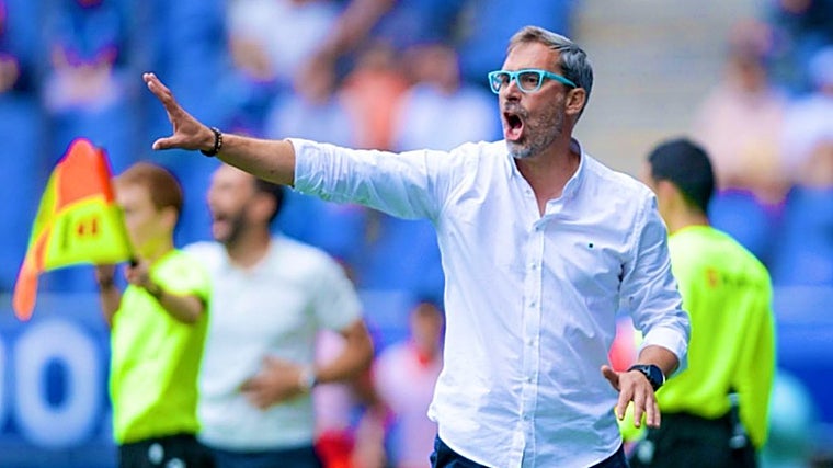 Jon Pérez Bolo es el nuevo entrenador del Huesca.