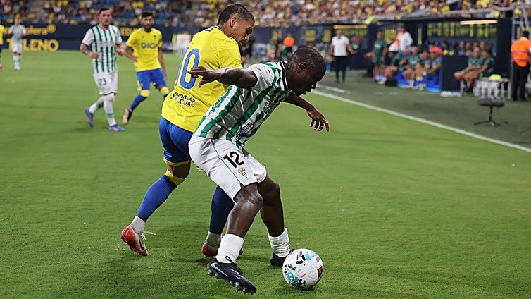 El Córdoba llega en cuadro a su cita ante el Cádiz CF