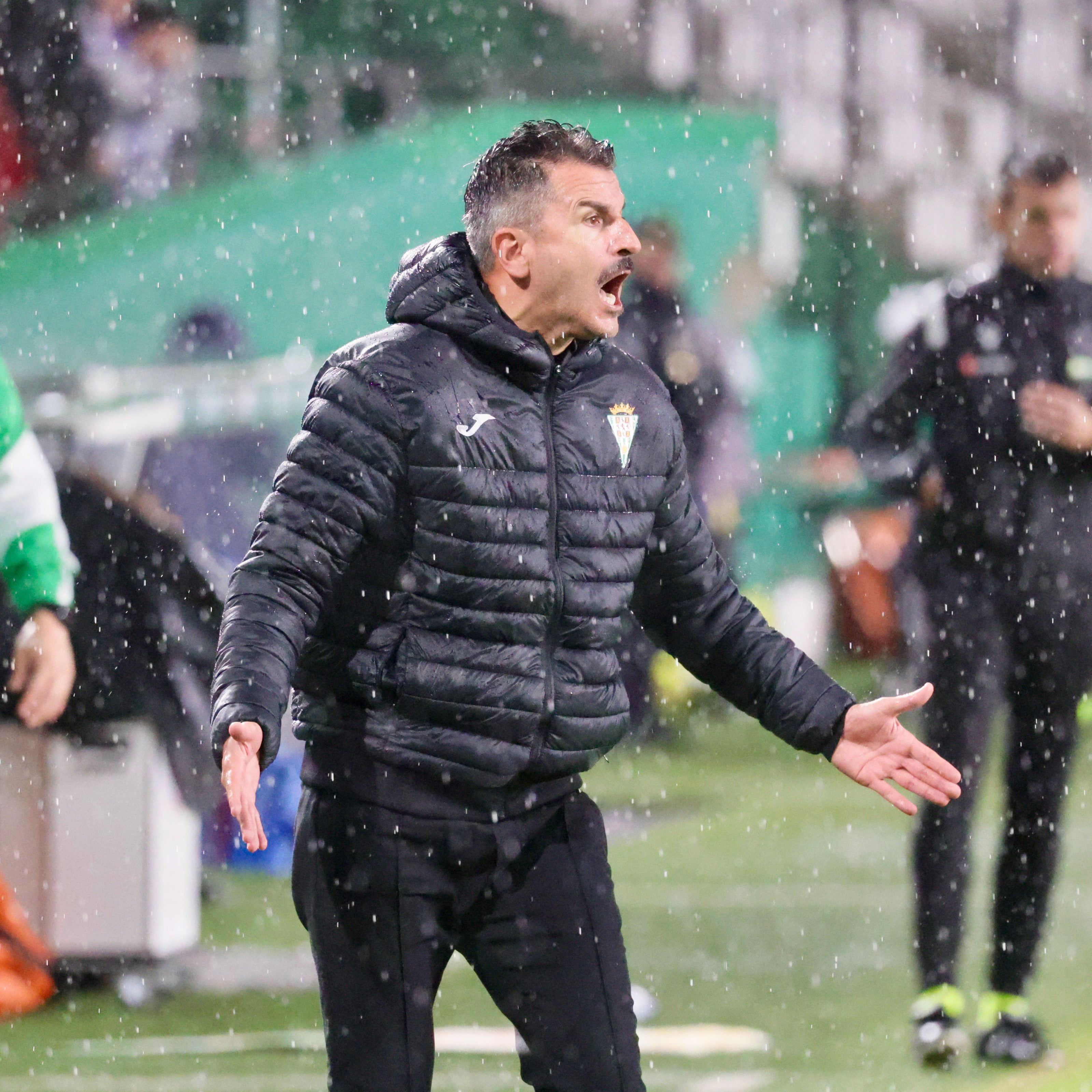 Iván Ania defendió la camiseta del Cádiz CF en su etapa como futbolista en la 2005/06