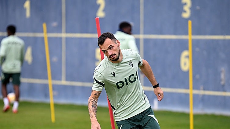 Tabatadze paga otra vez los platos rotos