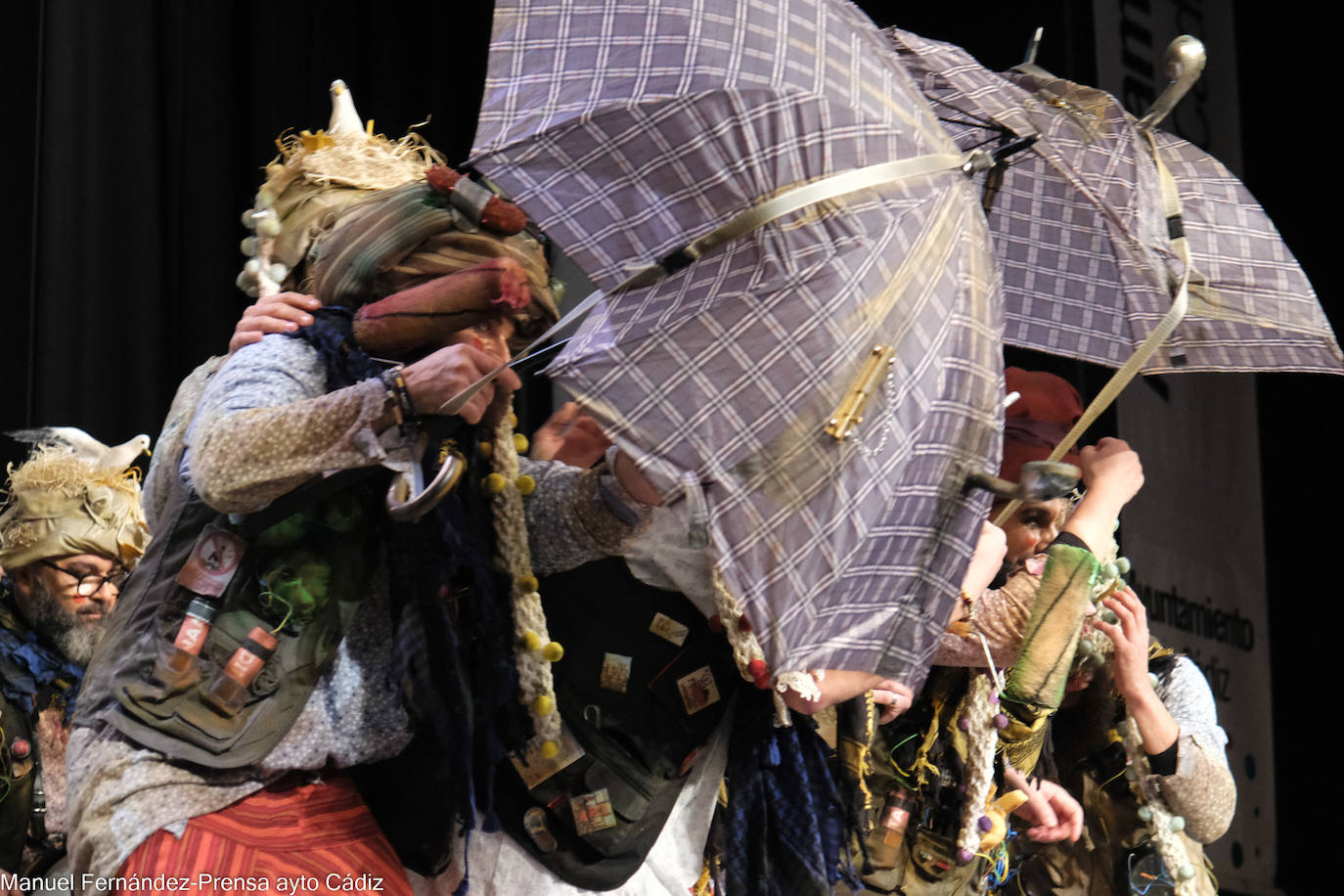 Fotos: Chirigota &#039;Frente talibán de la república irreverente de kadikadist&#039;