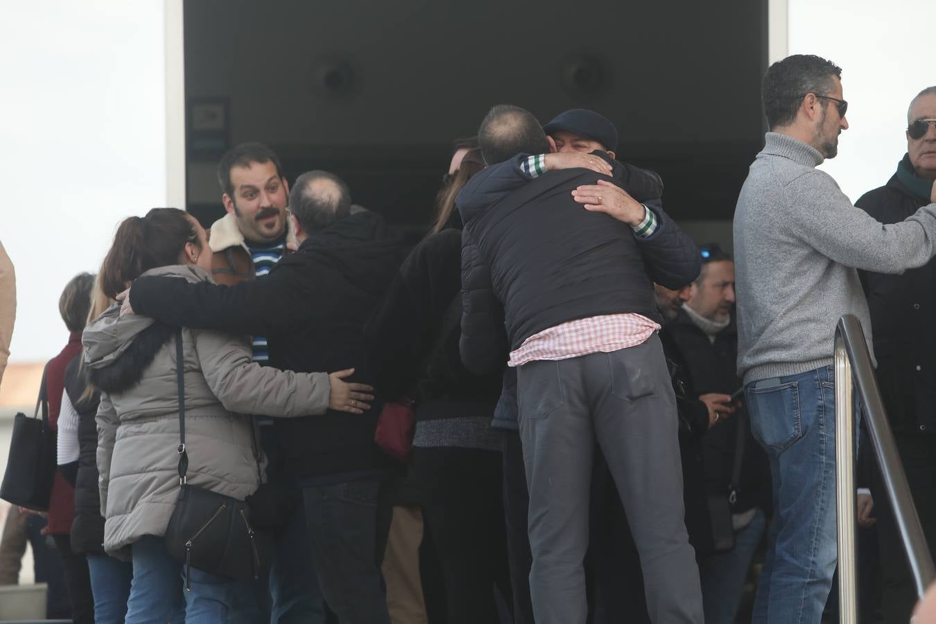 Cádiz despide a Julio Pardo