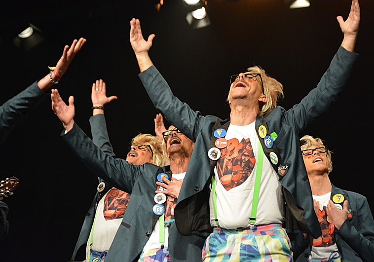 Cádiz, qué bonita eres con tu puta madre (los bipolares): Una chirigota con dos caras