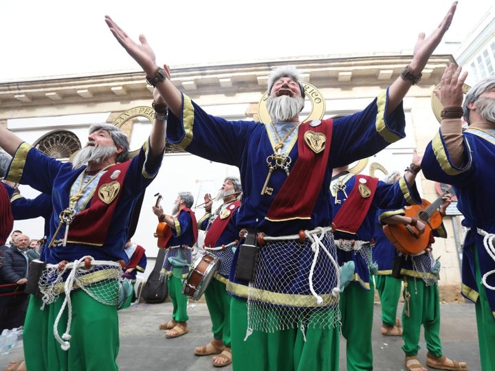 Fotos: Y Cádiz ya vive el Carnaval en la calle