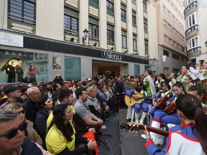 Fotos: Y Cádiz ya vive el Carnaval en la calle