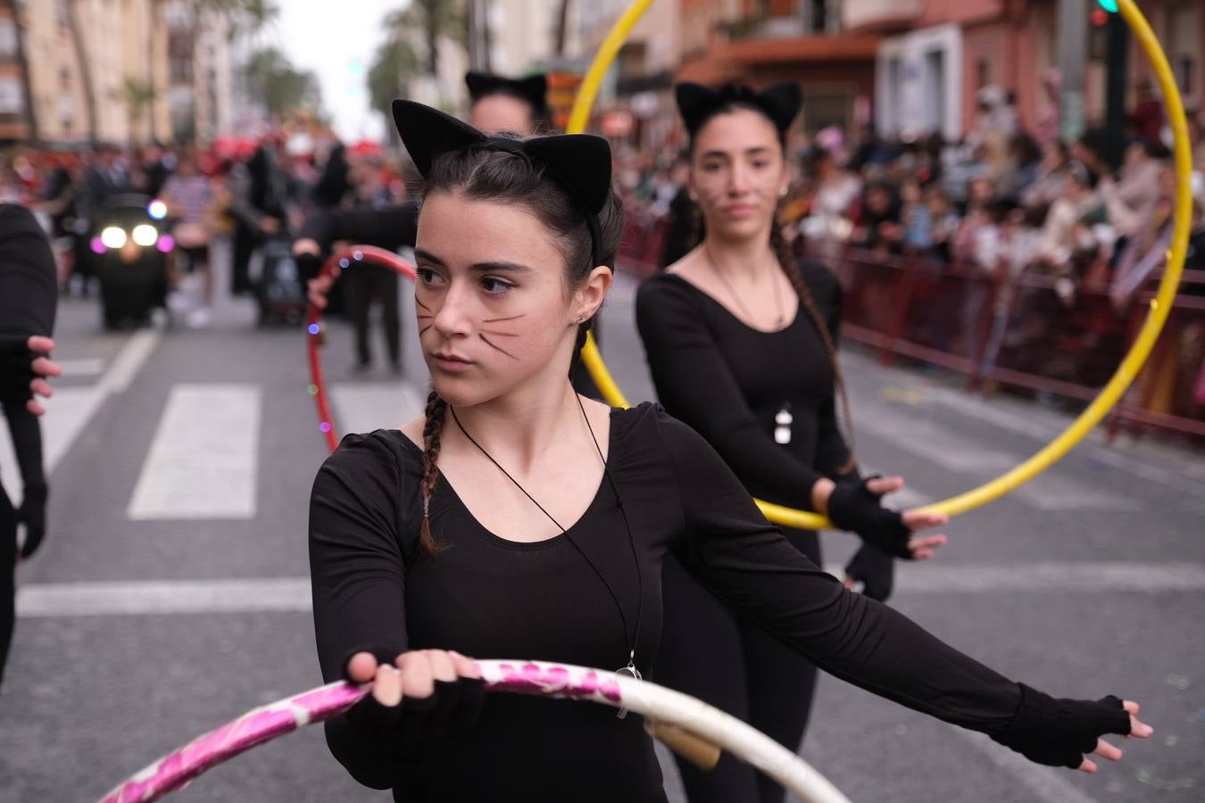 Fotos: las mejores imágenes de la Cabalgata Magna del Carnaval de Cádiz