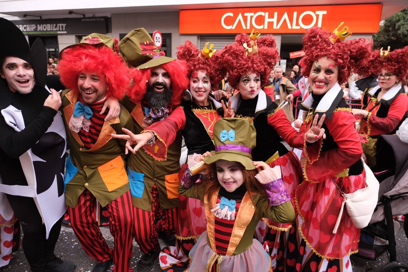 Fotos: las mejores imágenes de la Cabalgata Magna del Carnaval de Cádiz