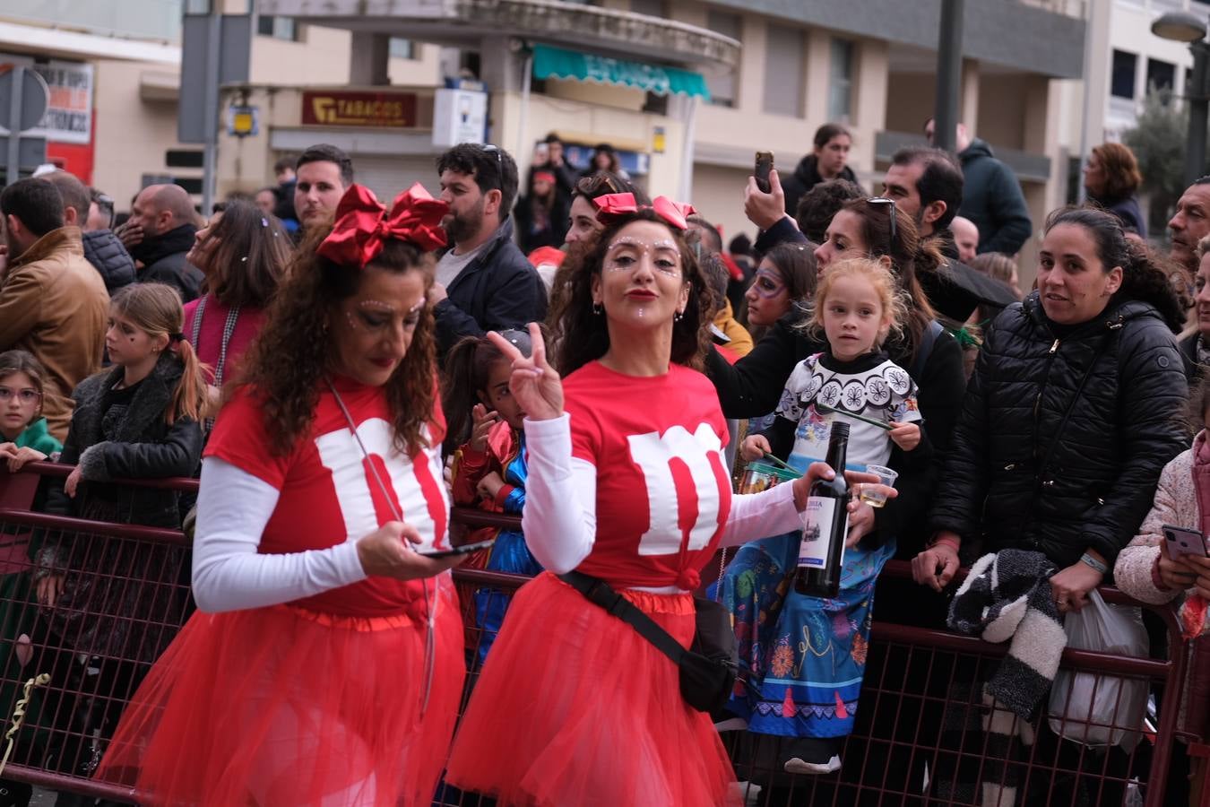 Fotos: las mejores imágenes de la Cabalgata Magna del Carnaval de Cádiz