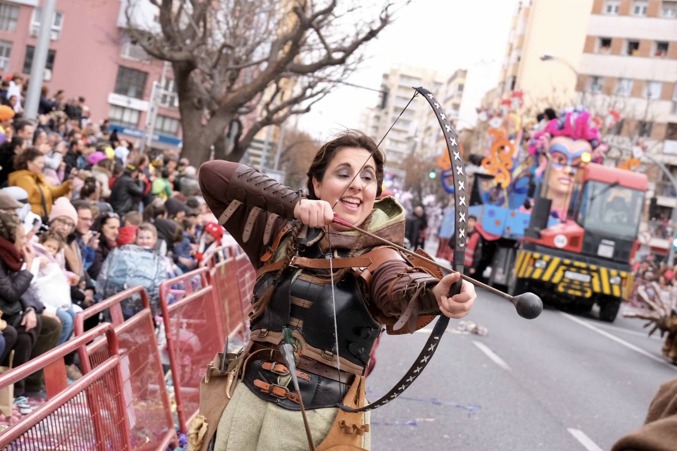 Fotos: las mejores imágenes de la Cabalgata Magna del Carnaval de Cádiz