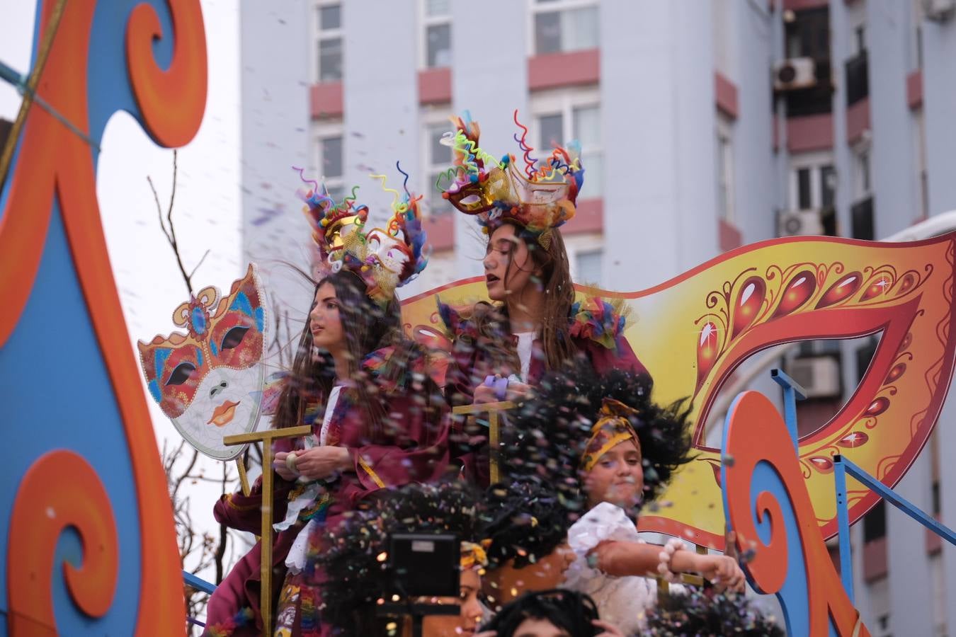 Fotos: las mejores imágenes de la Cabalgata Magna del Carnaval de Cádiz