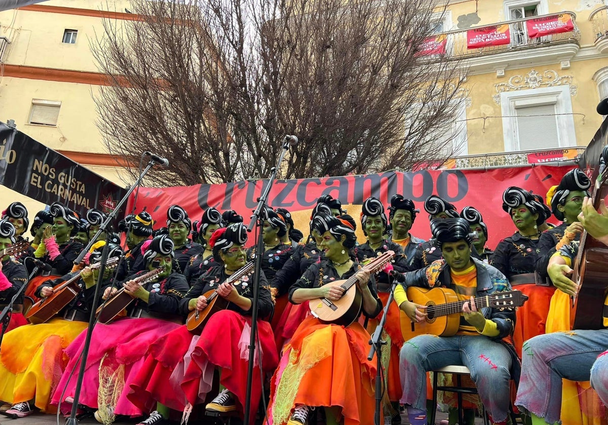 La Peña La Estrella celebrará una jornada más de su festival de chirigotas y comparsas en Candelaria.