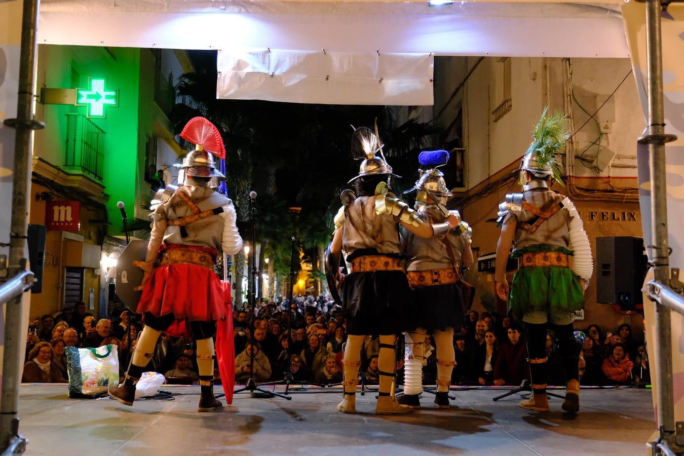 Las imágenes del Miércoles de Carnaval en Cádiz