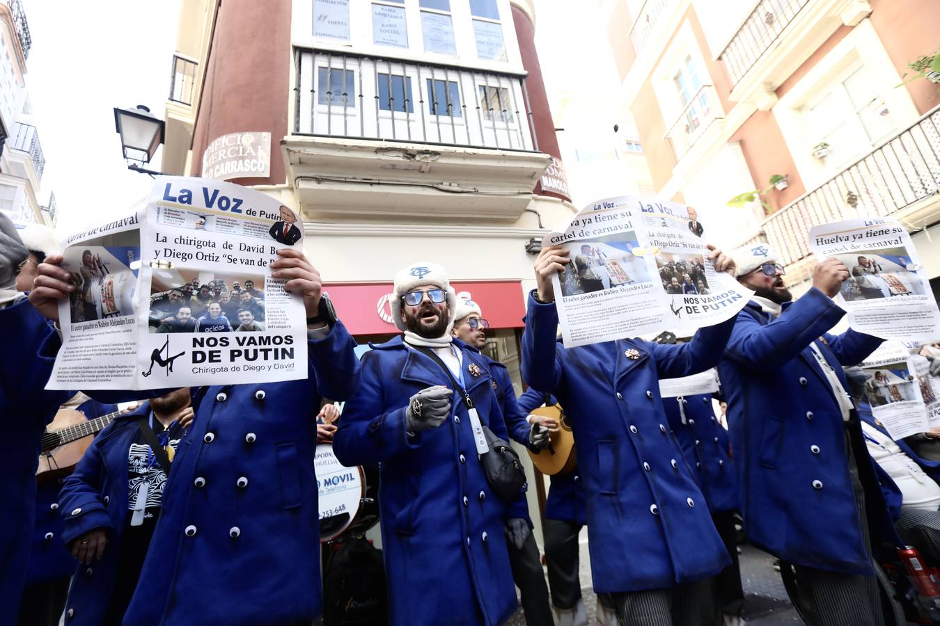 Las imágenes del Domingo de Piñata en el Carnaval de Cádiz 2023