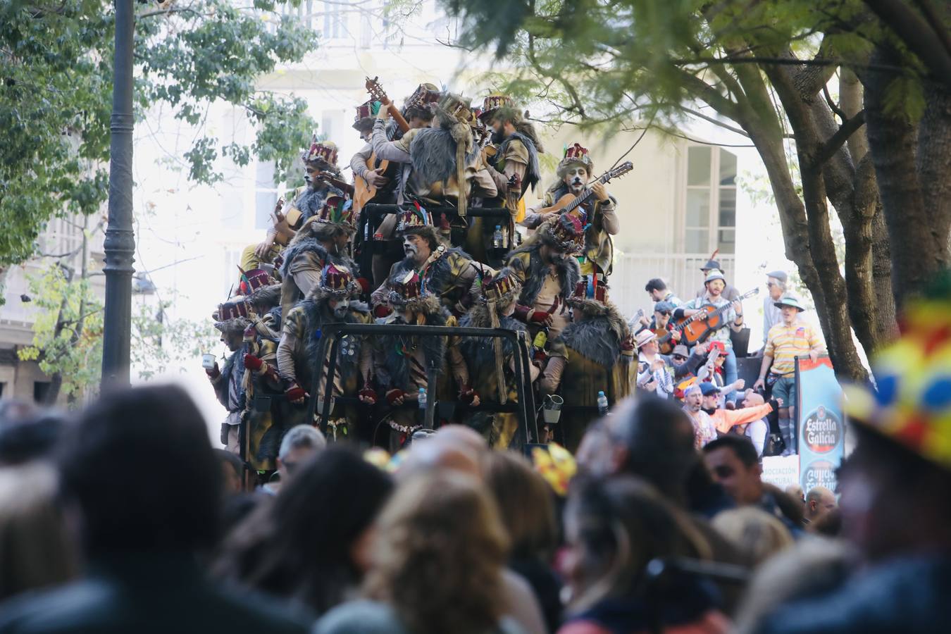 Las imágenes del Domingo de Piñata en el Carnaval de Cádiz 2023