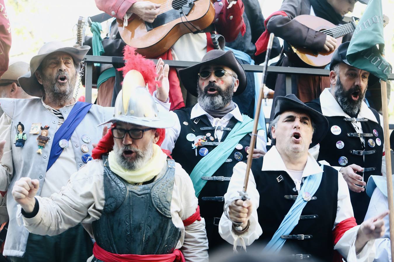 Las imágenes del Domingo de Piñata en el Carnaval de Cádiz 2023