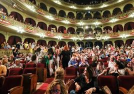 Guía para ir a una sesión del COAC 2024 en el Teatro Falla de Cádiz