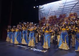 La rendición de los bribones: el coro de Huelva descorcha el concurso del Falla con una alegoría feminista