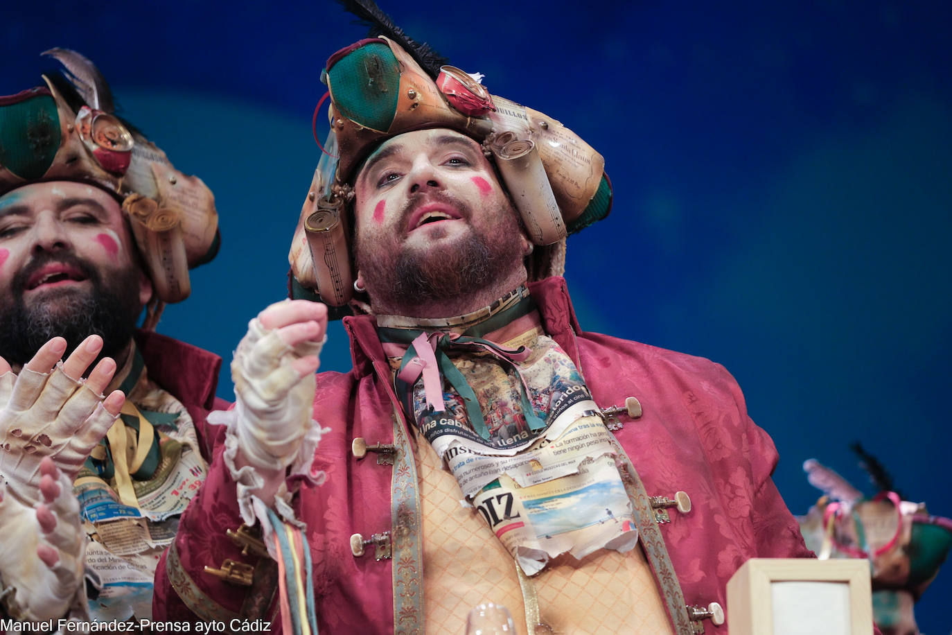 FOTOS: La compasa de los hermanos Pastrana &#039;Vuelve ya el 3x4&#039; en el COAC 2024