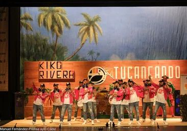 La lección de Kiko Rivera 'Paquirrín' tras la actuación de la chirigota de Antoñito Molina