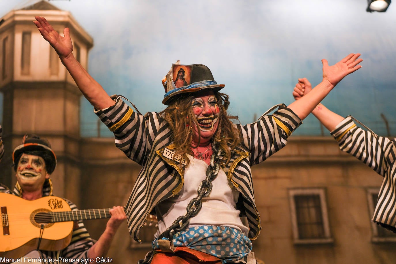 Fotos: &#039;La callejera invisible&#039; defiende su primer premio en el COAC 2024