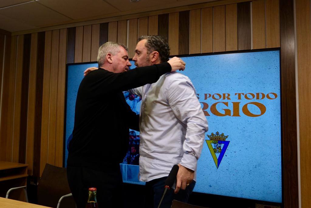 Fotos: Lágrimas y emoción en la despedida de Sergio González del Cádiz CF