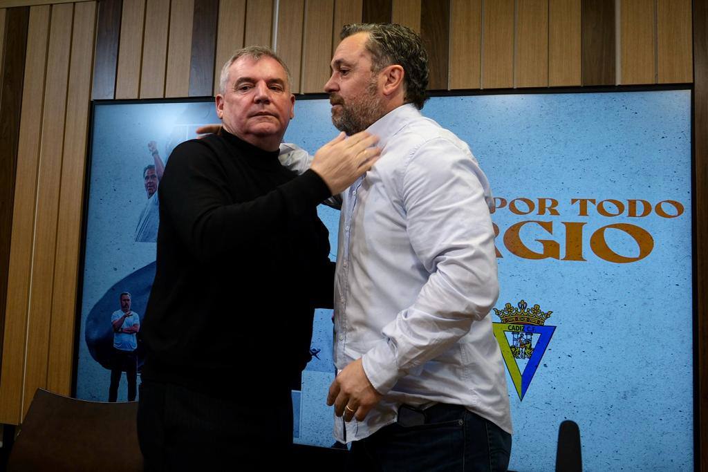 Fotos: Lágrimas y emoción en la despedida de Sergio González del Cádiz CF