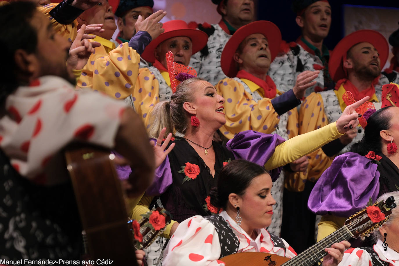 Fotos: Coro &#039;El baúl de la Piquer&#039; en el COAC 2024