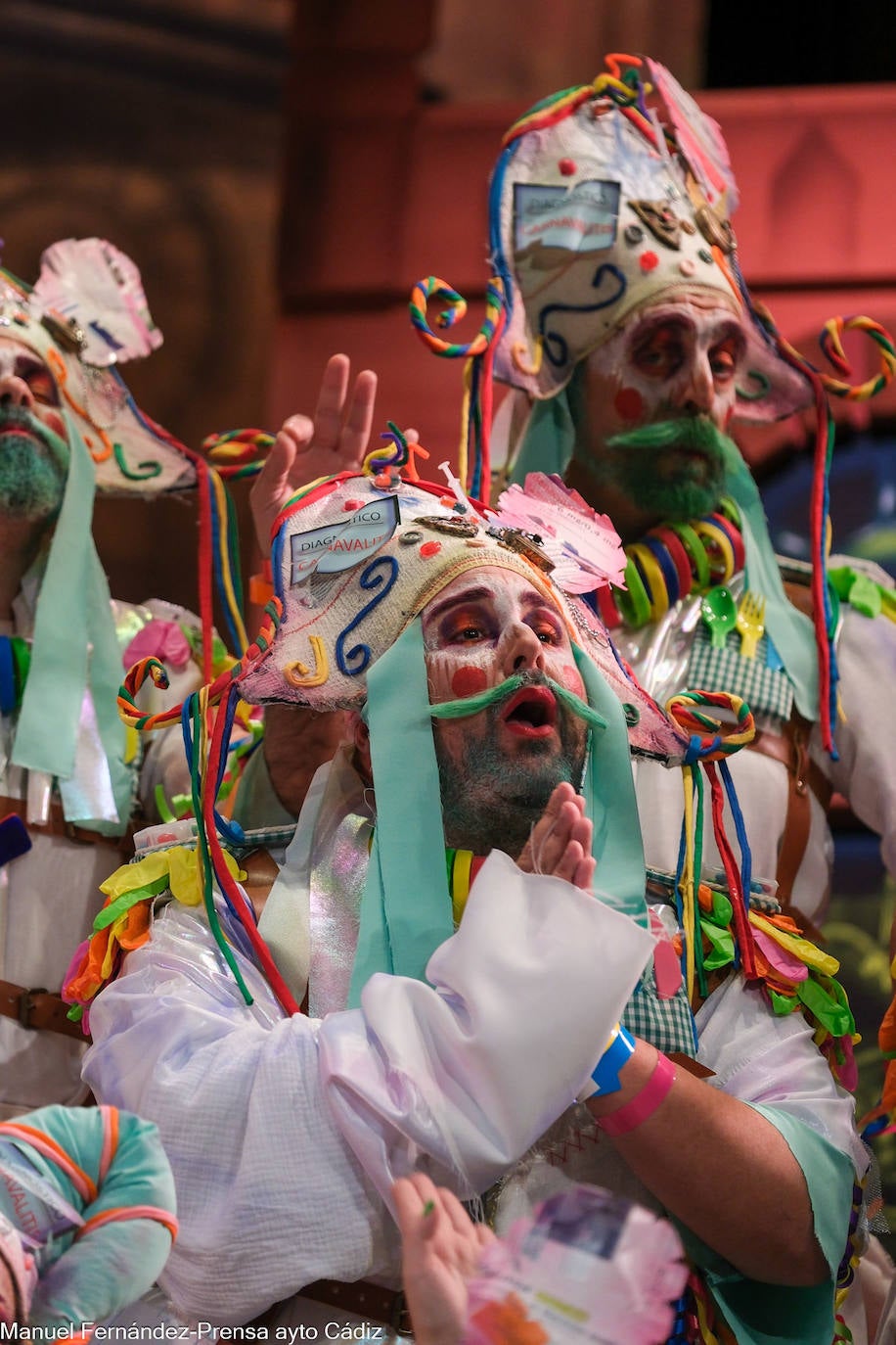 FOTOS: Coro &#039;Este coro es de locos&#039;, el coro de José Luis Bustelo y Jesús Monje en el COAC 2024, del Carnaval de Cádiz