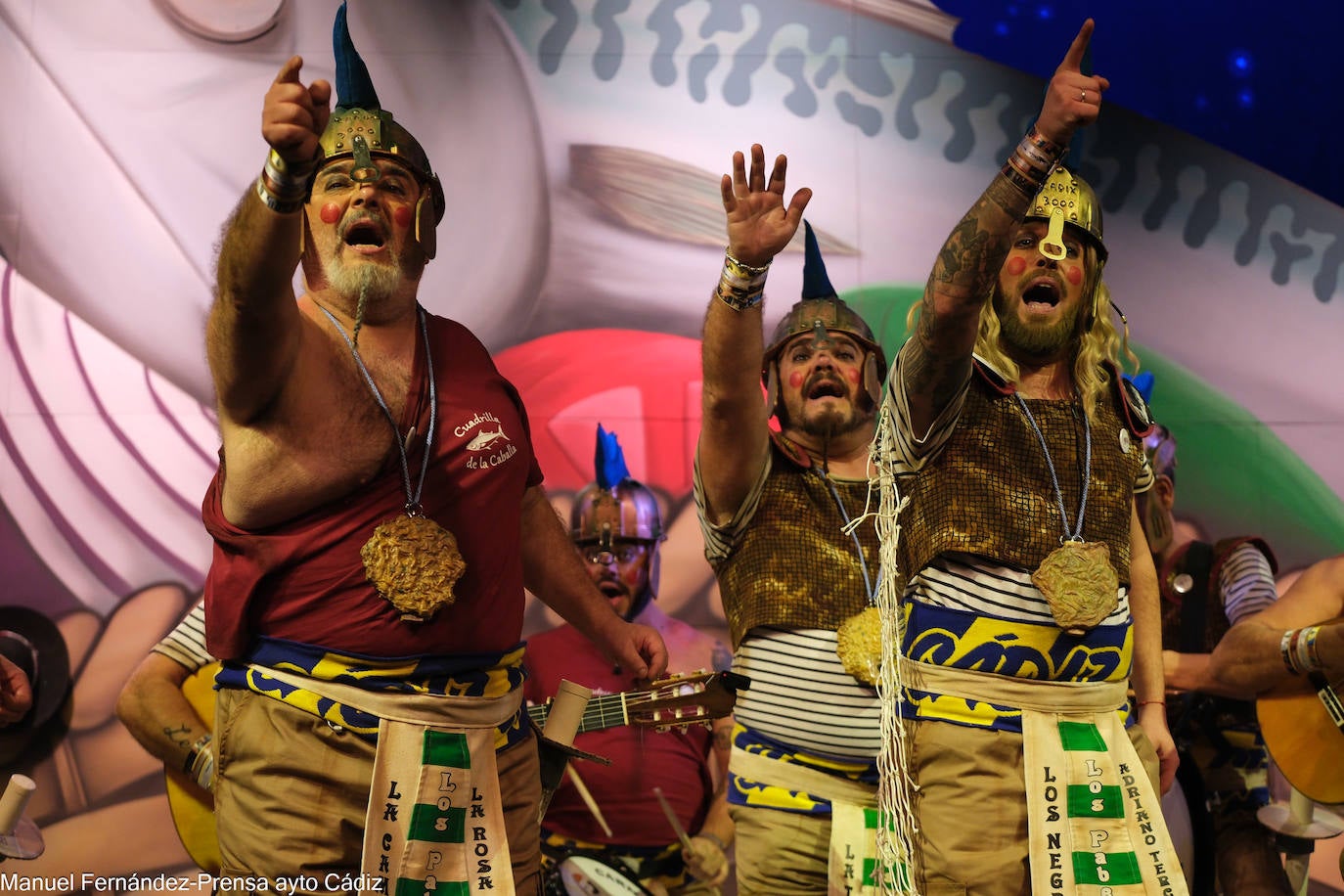 Fotos: &#039;Los que salieron perdiendo&#039; conquistan en preliminares