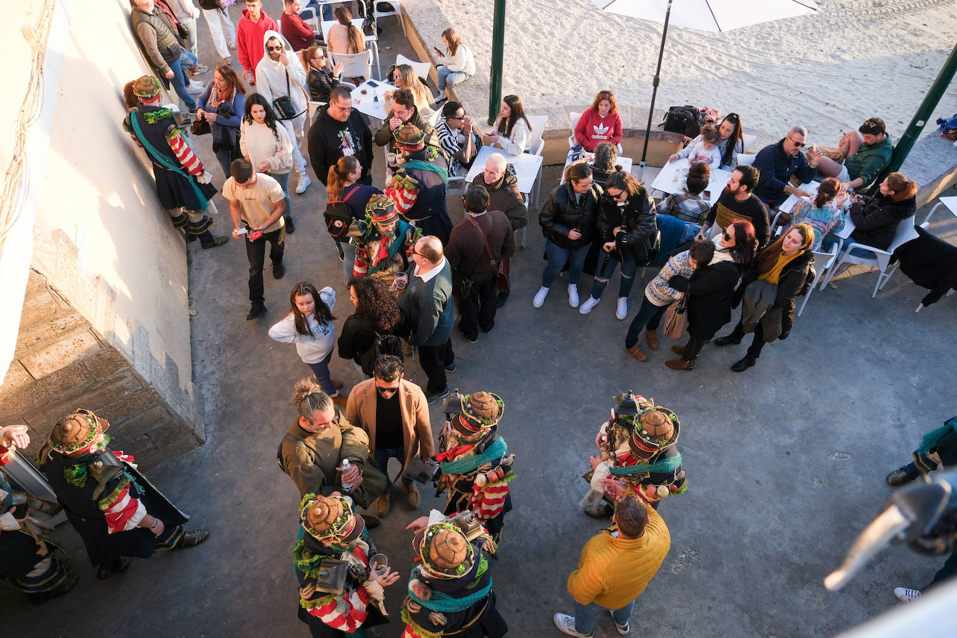 Fotos: &#039;Los iluminados&#039; se embriagan de luz en La Caleta antes de marchar al Falla