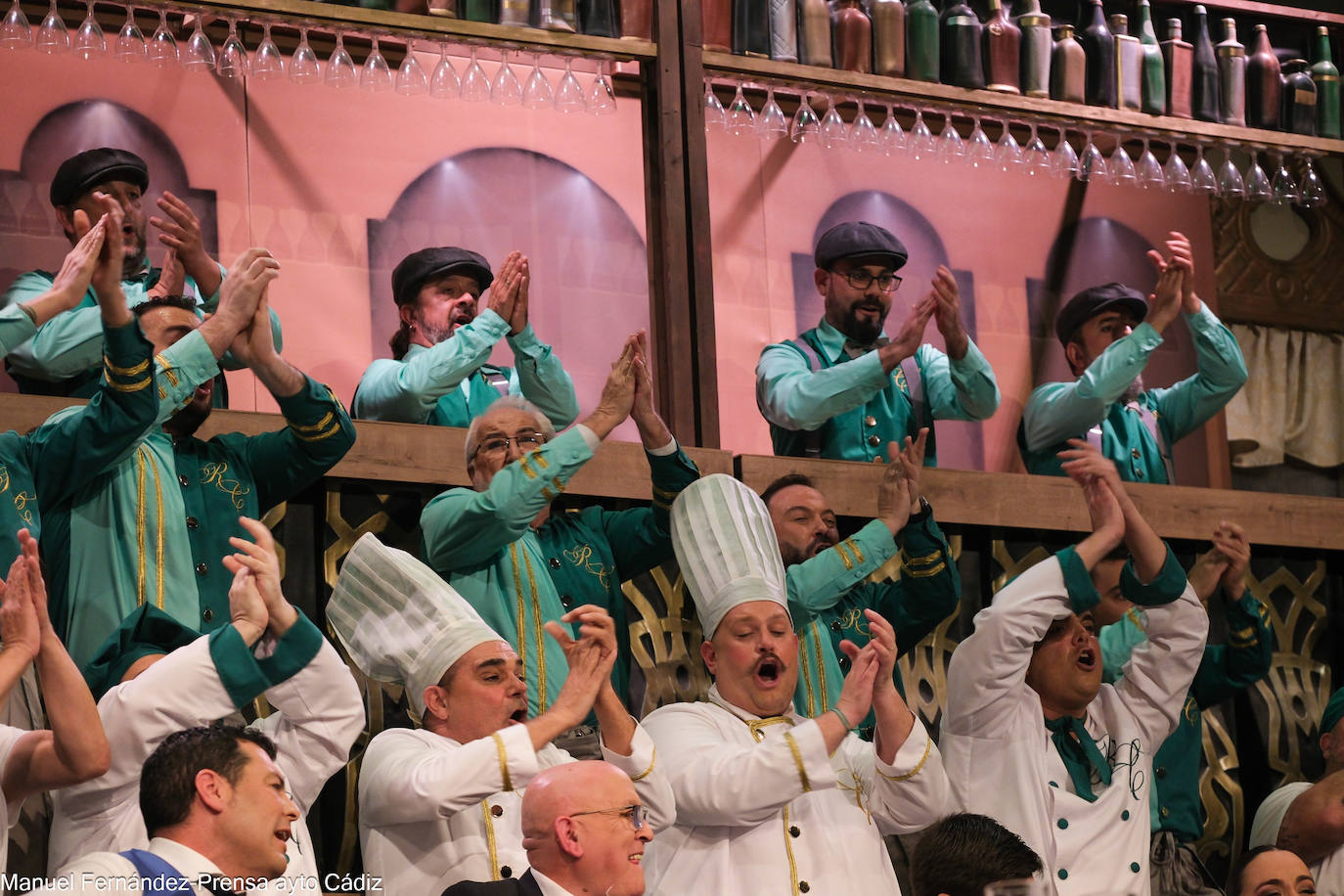 Fotos: El coro El gremio, actuación en semifinales